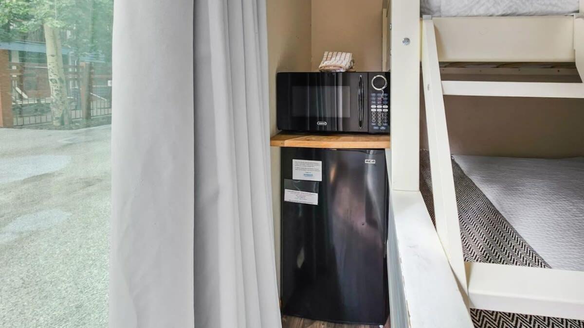 Cozy Studio With Shared Pool -3 Min To Ski Lift Breckenridge Exterior photo